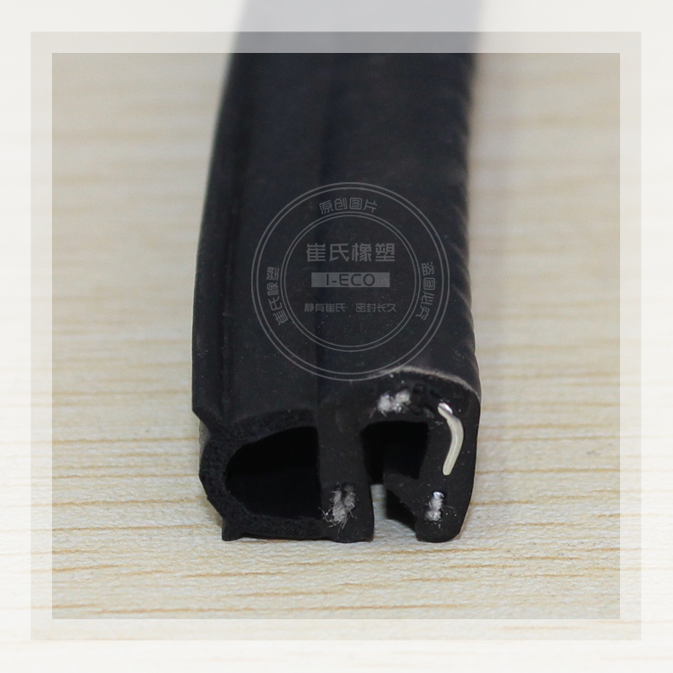 廠家定制機櫃橡膠條,複合機櫃密封條,鋼絲加線密封條,優質機櫃密封條